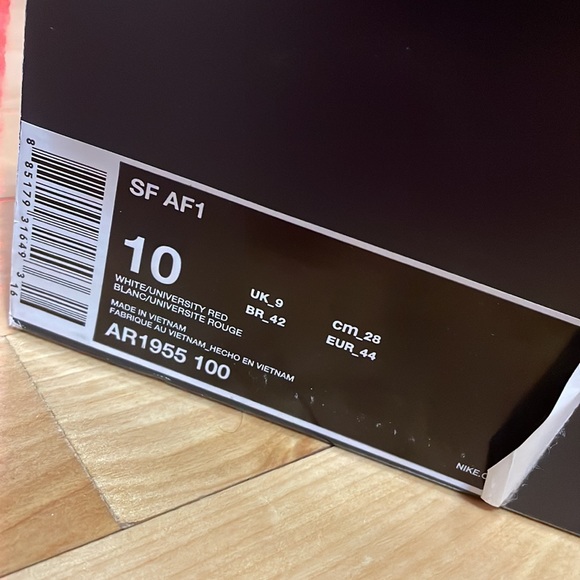 nike air force one from stock x, never was able to sell them NEVER WORN - Picture 4 of 4